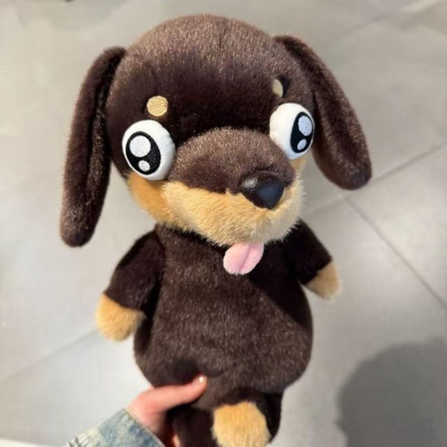 Swirl-Eye Dachshund Plush, Dark Brown — photo 2