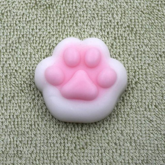 Squishy Kitty Paw Pad Mochi
