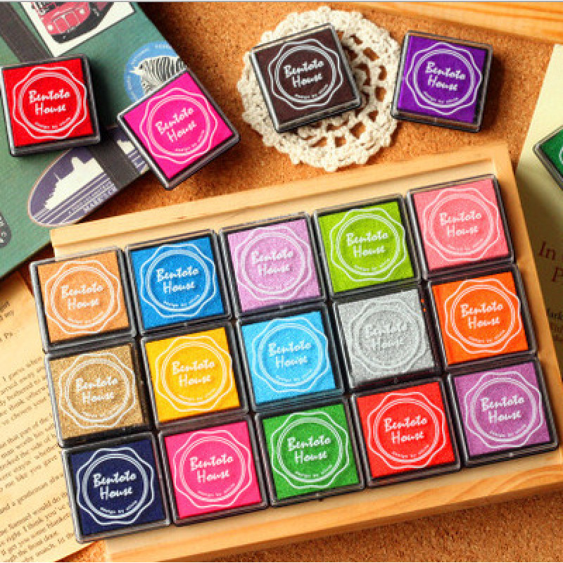 20-Color Craft Ink Pad Set with Sponge Daubers & Stencils — photo 3