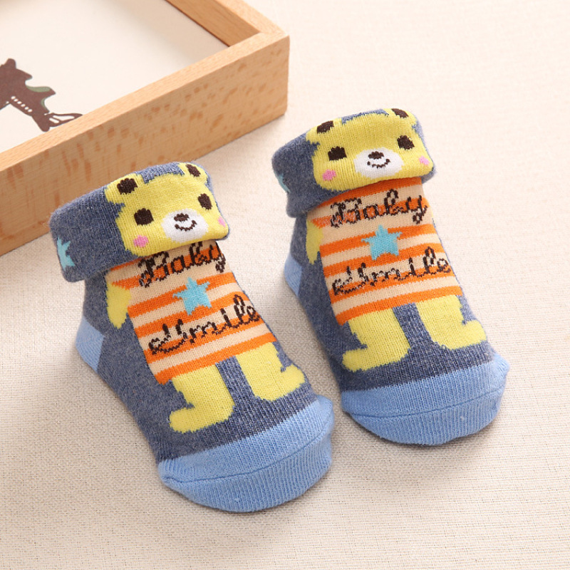 Pink Heart-Print Non-Slip Baby Socks โ photo 2