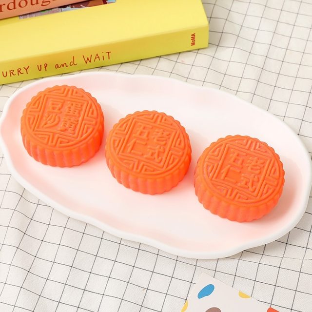 Mooncake Squishy