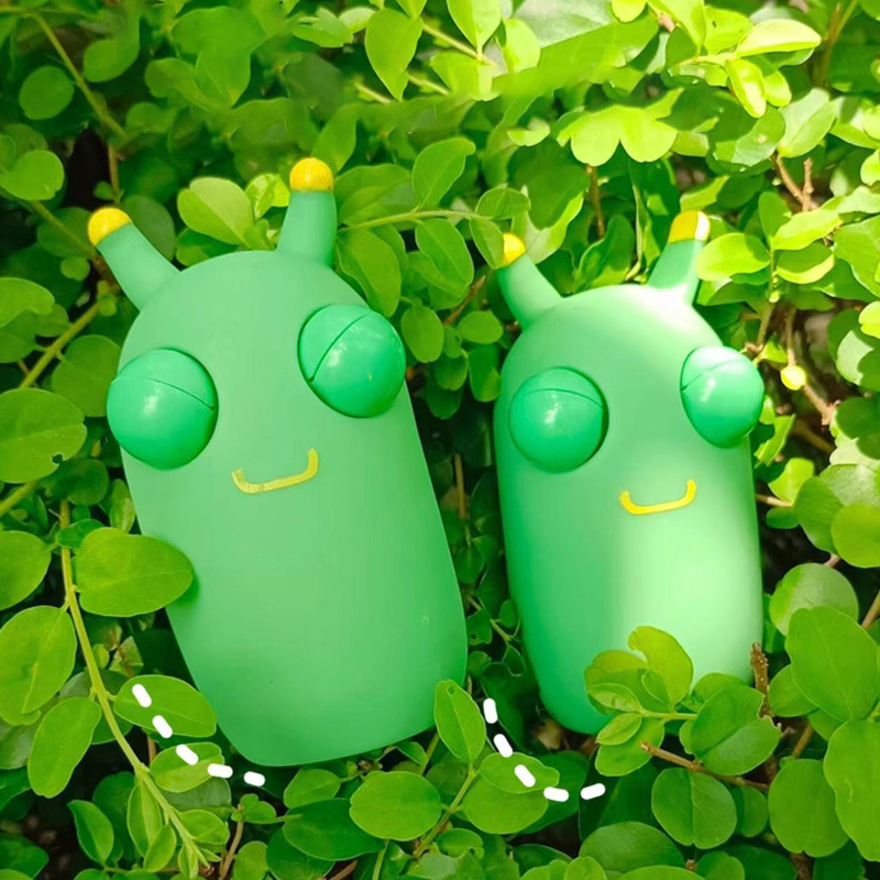 Eye-Popping Bug Squeeze Toy โ photo 2