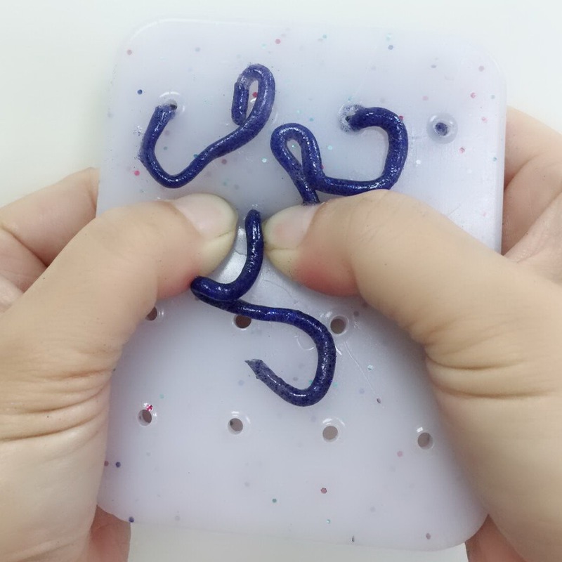 Squishy Pop-Worm Fidget Pad