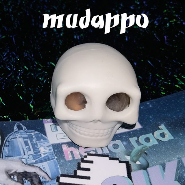 Grinning Skull Squeeze Toy โ photo 2