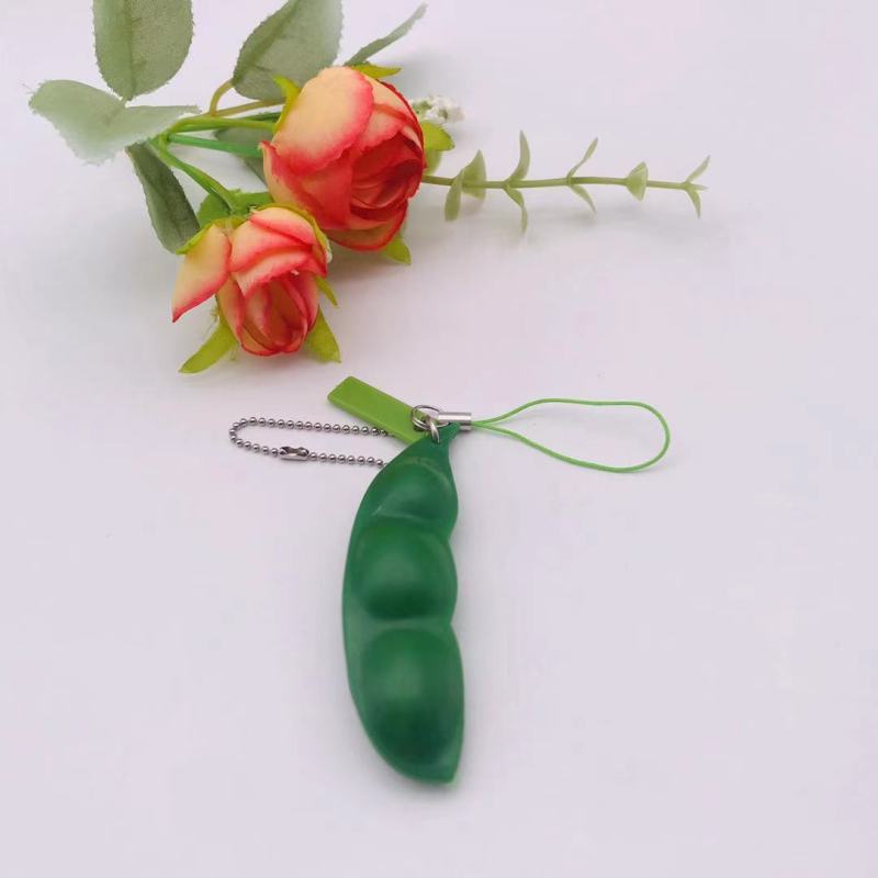 Squeeze-a-Bean Edamame Pea Pod Keychain — photo 4