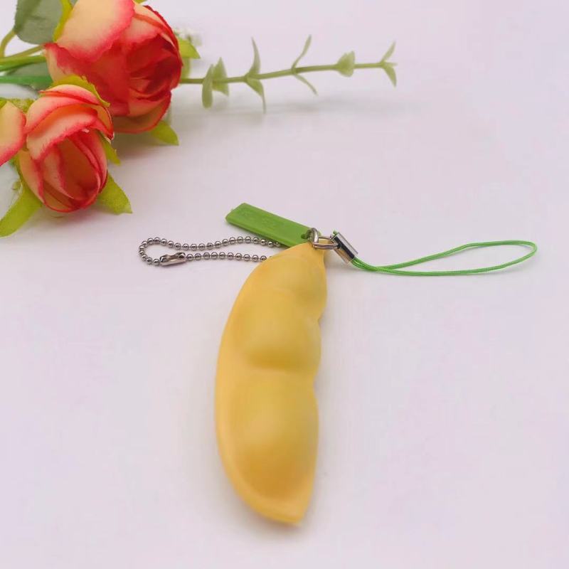 Squeeze-a-Bean Edamame Pea Pod Keychain — photo 6