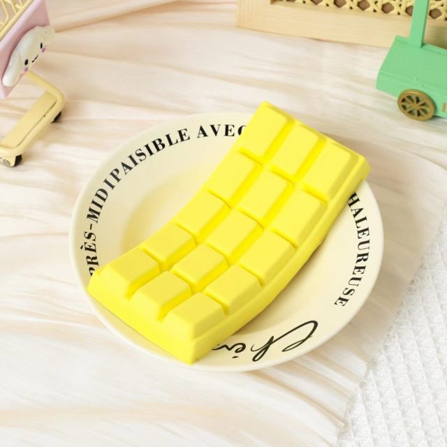 Squishy Chocolate Bar Bend & Snap — photo 2