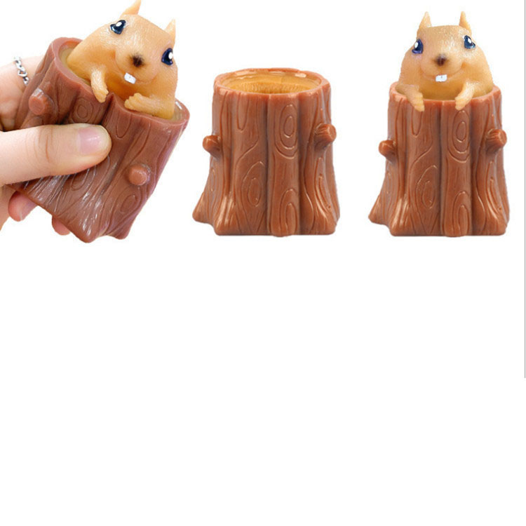 Pop-Up Squirrel Tree Stump Squeeze Toy โ photo 2